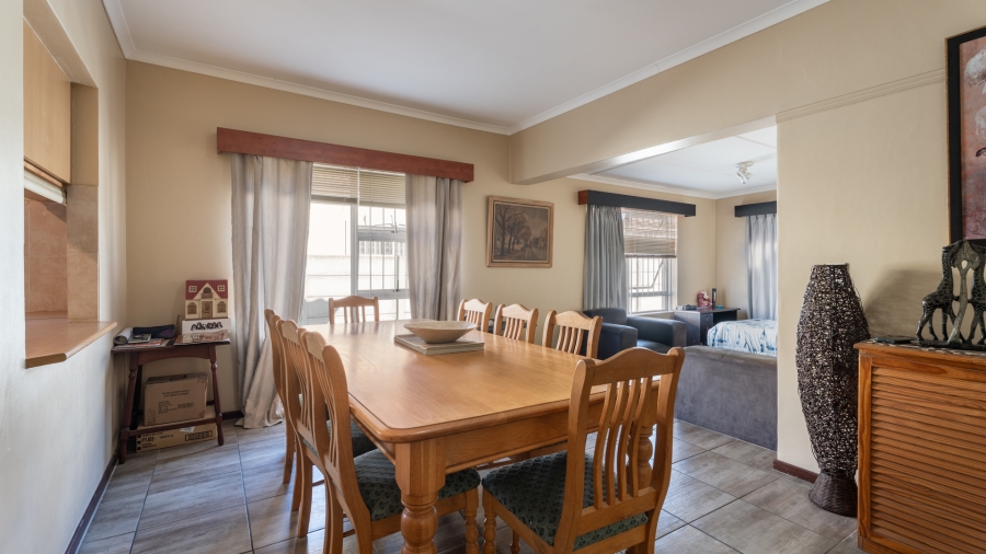 3 Bedroom Property for Sale in Twin Palms Western Cape